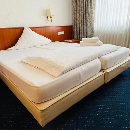 Hotel Weller Kahl Am Main Экстерьер фото